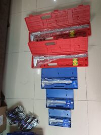 THƯỚC CẶP CƠ KHÍ 300MM HG-300