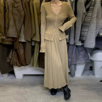 (THUY HUONG NGUYEN) Set Len Mùa Đông Áo Cardigan Cổ V Body Mix Chân Váy Xếp Ly Dáng Dài