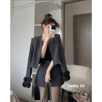 TIỂU THƯ HỌC SINH LÀ IEM...... ÁO VEST CROPTOP MIC QUẦN GIẢ VÁY CỰC XUYNH CỰC CHẤT NHA Chất liệu: Kaki ép mùng Màu kaki