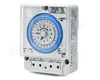 Timer 24H 100-240V, 50/60Hz, có hộp sắt