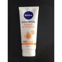 Tinh chất dưỡng da Nivea giúp cấp ẩm,dưỡng da và chống nắng SPF50