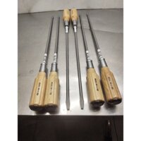 tô vít cán gỗ 6 li của Nhật đuôi bọc sắt