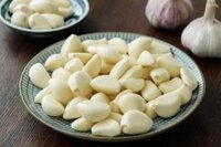 Tỏi bóc vỏ sẵn – gói 80g