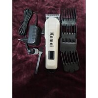Tông đơ cắt tóc Kemei 809 A .cắt ngọt trắng chân. có nấc chỉnh sát chân.pin bền