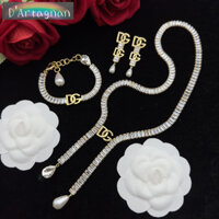 {Top} Vòng cổ D & G Sắp xếp kim cương vuông Dây chuyền kẻ sọc Logo quyến rũ 2 miếng Kim cương hình quả lê Đồng thau mạ vàng Hàn Quốc 2025 Vòng cổ nữ không phai phong cách mới