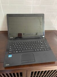 Toshiba C40 Core i3-3120M/4GB/HDD 500GB