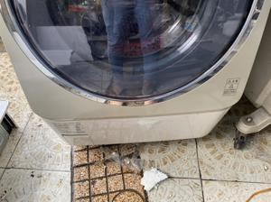 Máy giặt Toshiba lồng ngang 9 kg TW-170VD