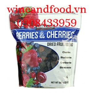 Trái cây sấy khô KirkLand Berries & Cherries Dried Fruit Blend 567g