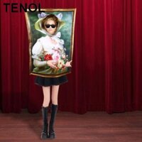 Trang phục vẽ tranh cho sự kiện Lady cầm bó hoa hồng Trang phục lịch sử