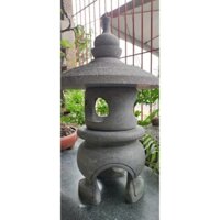 Trang Trí Sân Vườn Đẳng Cấp Cùng Đèn Đá Granite Đen Huế 57x32cm