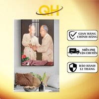 Tranh Bác Hồ - Bác Giáp, chất liệu in gỗ tráng gương bọc viền cao cấp