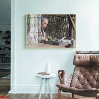 Tranh Bác Hồ Ngồi Đánh Máy – BH164