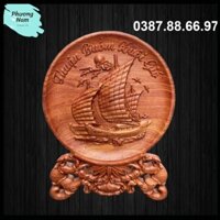 Tranh đĩa gỗ thuận buồm xuôi gió đường kính 30cm đến 40cm chất liệu gỗ hương