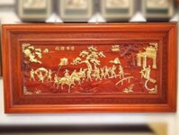 Tranh vinh quy bái tổ gỗ hương đỏ Nam Phi dát vàng 155x79x4cm