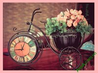 Tranh xe đạp và giỏ hoa trang trí phòng khách quý tộc AmiA 347