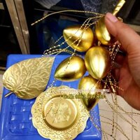Trầu cau thờ cúng bằng đồng, lá trầu quả cau bằng đồng, bộ trầu cau 5 quả
