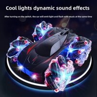 Trẻ em đóng thế hai mặt Drift Xe điều khiển từ xa Lái xe bốn bánh Xe địa hình 2.4G Đồ chơi ô tô