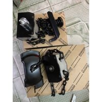 TREO LỐP DỰ PHÒNG INNOVA