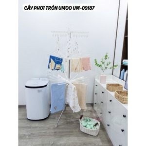 Treo nôi cũi Umoo chiếu sao phát nhạc