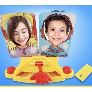 Trò chơi Pie Face - Úp bánh kem vui nhộn cho trẻ em