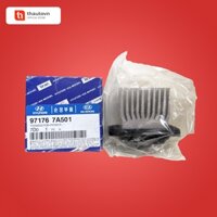 Trở Quạt Điều Hòa Mobis Hyundai Trago (97176-7A501)