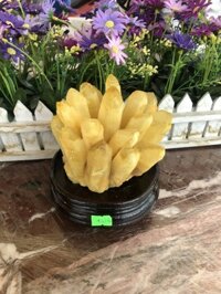 Trụ đá phong thủy tinh thể thạch anh vàng - Nặng 1,37 kg