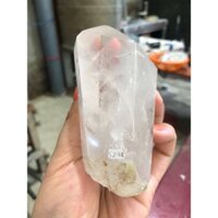 trụ đá thạch anh trắng mài bóng trang trang trí nhà cửa năng lượng cao10,5cm nặng310gram(5294)