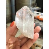 trụ đá thạch anh trắng mài bóng trang trang trí nhà cửa năng lượng cao7cm nặng160gram (3872)