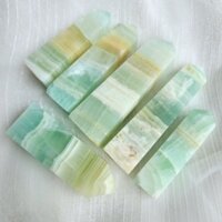 trụ đá xanh mướt pistachio caribean calcite