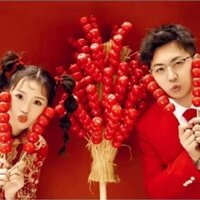 Trụ rơm cắm kẹo hồ lô,/giỏ mây cắm kẹo trang trí