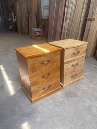Tủ đầu giường gỗ cao su