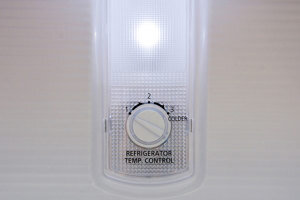 Tủ lạnh Panasonic 152 lít NR-BM179SSVN