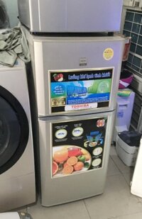 Tủ lạnh cũ Toshiba 120 lít không đóng tuyết