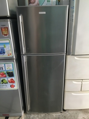 Tủ lạnh Electrolux 290 lít ETB2900SC