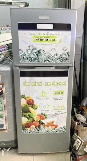 Tủ lạnh Electrolux 210 lít ETB2100PC