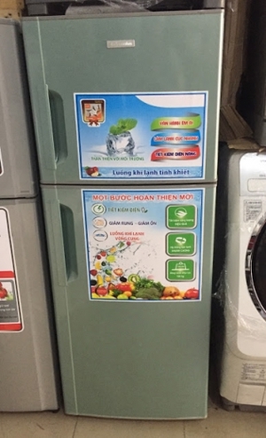 Tủ lạnh Electrolux 210 lít ETB2100UA