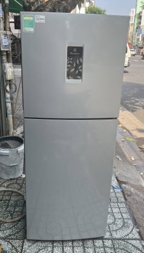 Tủ lạnh Electrolux Inverter 210 lít ETB2102PE