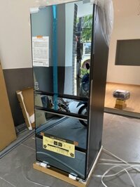 Tủ lạnh Hitachi R-HXCC62V mặt gương cao cấp 617L 2024