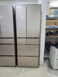 Tủ lạnh Hitachi R-X5700F có cửa điện, công nghệ hút chân không