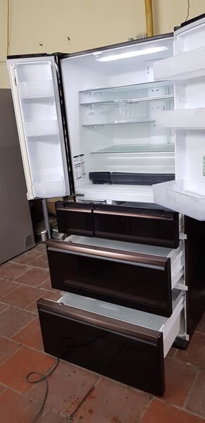 Tủ lạnh Mitsubishi Inverter 700 lít MR-WX70E