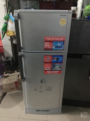 Tủ lạnh Sharp 180 lít SJ-185P