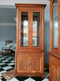 Tủ rượu gổ tự nhiên