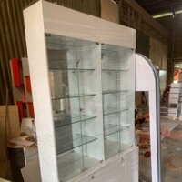 Tủ trang trí tủ kính bày đồ gỗ công nghiệp MDF decor shop mĩ phẩm siêu đẹp