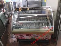 TỦ TRƯNG BÀY KEM CÓ KHÂY