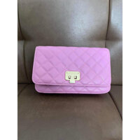 Túi charles and keith ô trám, màu hồng, túi second hand.
