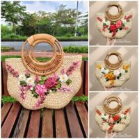 Túi cói bí thêu hoa ruy băng quai mây