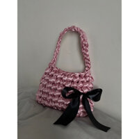 túi đan dây ruy băng màu hồng