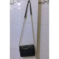 túi đeo CHARLES & KEITH