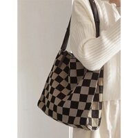 Túi đeo chéo họa tiết CARO siêu xinh