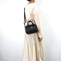 Túi Đeo Chéo Michael Kors MK Mini Leather Hand-Held Crossbody Bag 35S2STFC0B Màu Đen